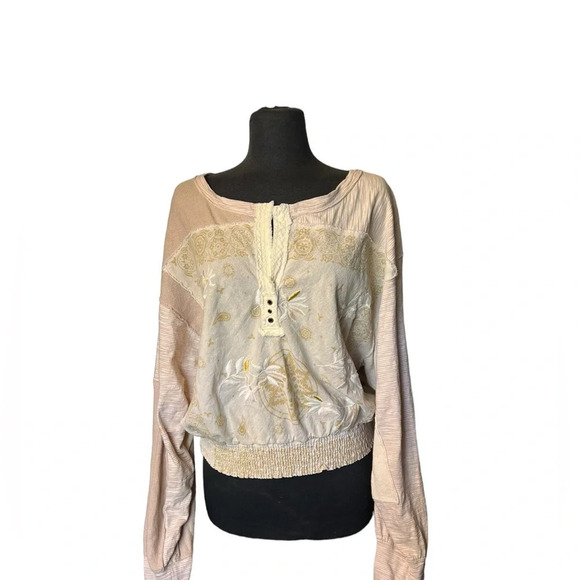 We The Free People sz S Eaglewood Bandana Patchwork Henley Embroidered T… - Picture 3 of 8